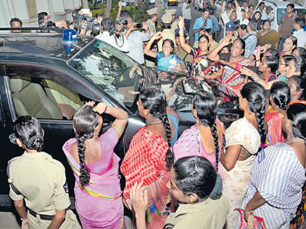 minister ravela kishore on guntur landslip at construction site minister ravela kishore on guntur landslip at construction site