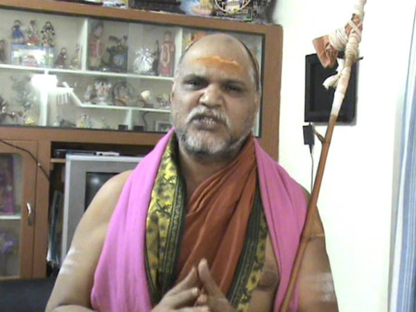 tdp leaders grabbing brahmin corporation funds : swaroopanandendra saraswati tdp leaders grabbing brahmin corporation funds : swaroopanandendra saraswati