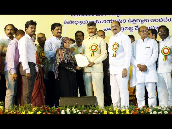 గులక రాళ్లను నోట్లో వేసుకుని సాధన చేసేవారు: ఎన్టీఆర్‌పై చంద్రబాబు