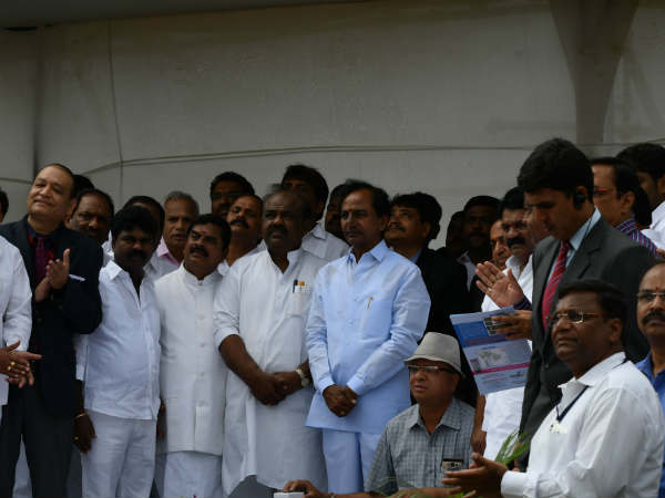 ఆవిర్భావ వేడుక