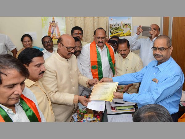 ఏపీ సమస్యల పరిష్కారానికి కృషి చేస్తా: టీజీ ఏపీ సమస్యల పరిష్కారానికి కృషి చేస్తా: టీజీ