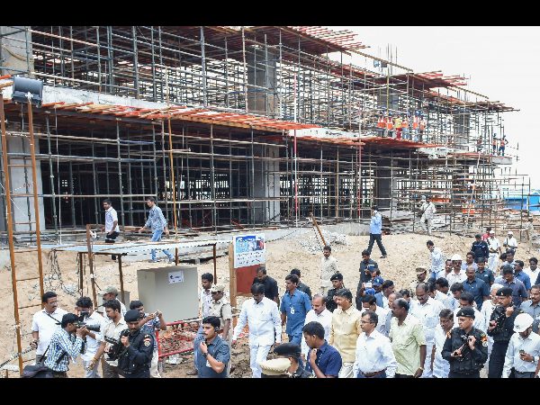 'తాత్కాలికం'లోనూ తాత్సారమే?: 27లోగా స్టాఫ్ తరలింపు కష్టమే