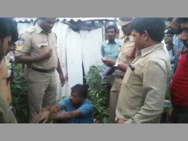 డబ్బులు లాగేసుకున్నాడని...