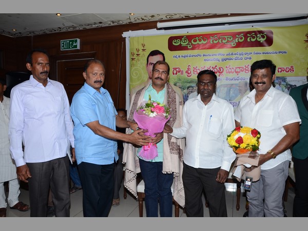 కుదరవల్లికి సన్మానం