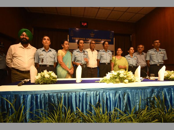 విన్యాసాలు అదుర్స్