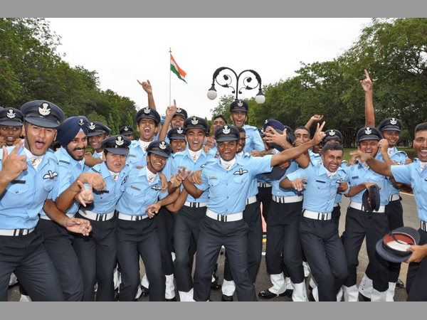 విన్యాసాలు అదుర్స్