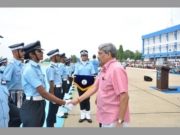 విన్యాసాలు అదుర్స్