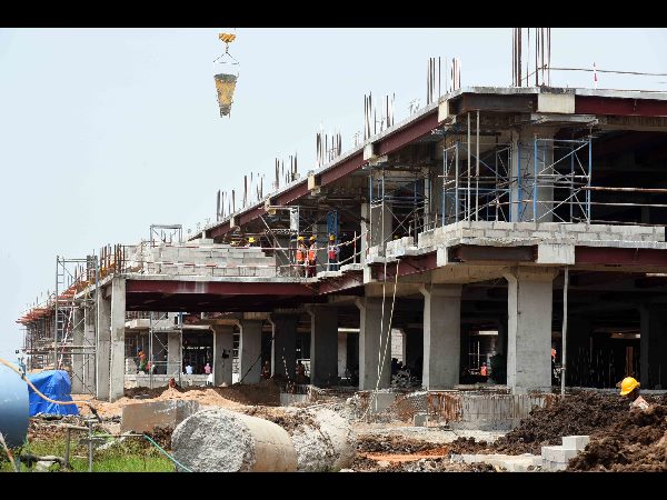  సమీపిస్తున్న గడువు: పనుల్లో వేగం, నాలుగు రోజుల్లో సచివాలయం సిద్ధం