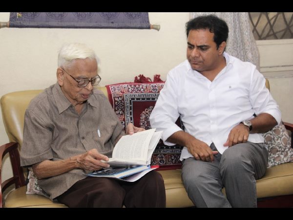 కొత్త సివిల్ సర్వెంట్లకు దిశానిర్దేశం చేసిన మంత్రి కేటీఆర్
