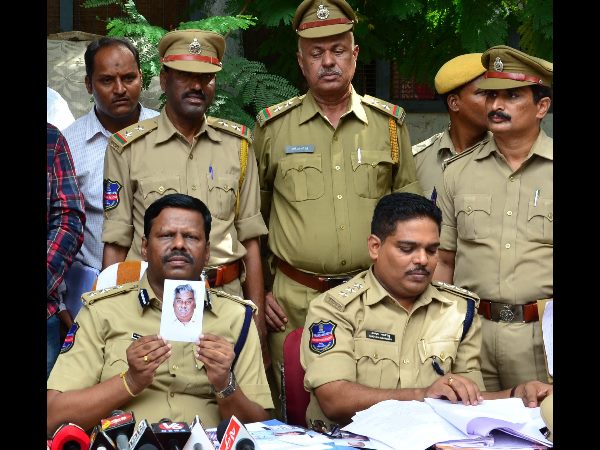 నిందితుడి ఫొటో ఇదే