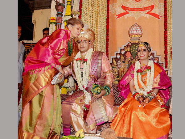  యదువీర్ వివాహం