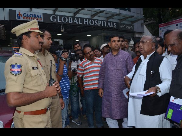 Bring Nikhil's docs to book, demands senior congress leader VH Bring Nikhil's docs to book, demands senior congress leader VH