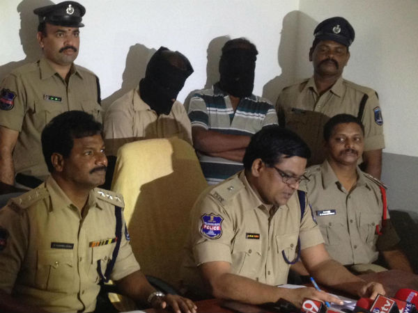 Police nabbed two wheelers theives Police nabbed two wheelers theives