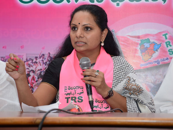 Kalvakuntla Kavitha says Andhra rulers efforts to shoud be defeated Kalvakuntla Kavitha says Andhra rulers efforts to shoud be defeated