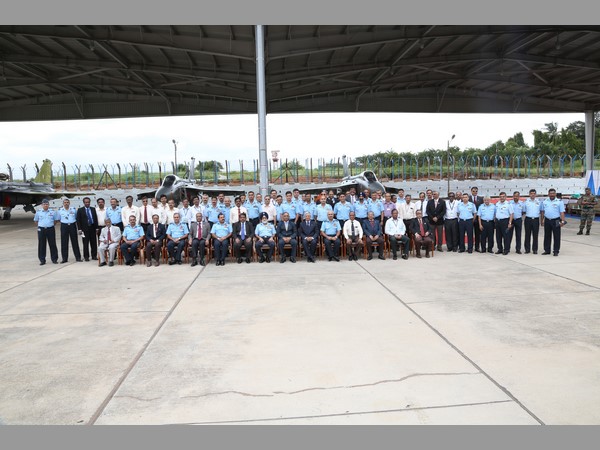 వాయుసేనలోకి 'తేజస్