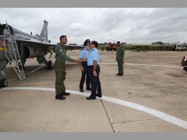 వాయుసేనలోకి 'తేజస్'