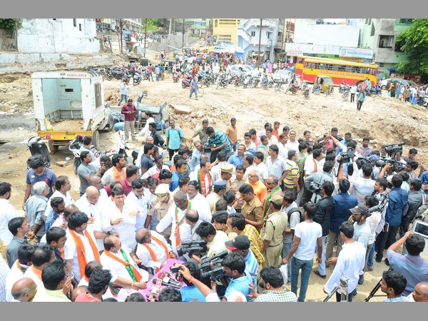 బీజేపీ వ్యతిరేకత, మెట్టుదిగిన చంద్రబాబు ప్రభుత్వం