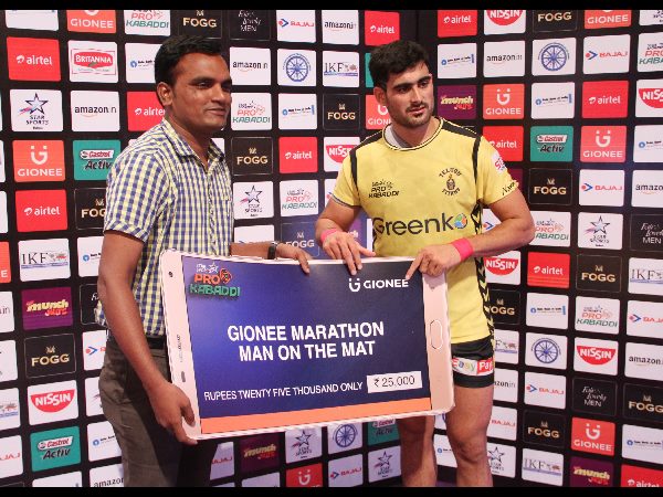 తెలుగు టైటాన్స్ మ్యాచ్‌లో రానా, రకుల్ సందడి