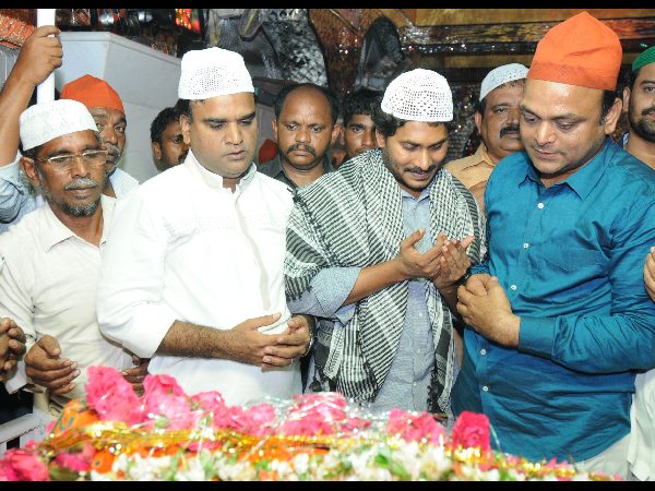 వైయస్ జగన్