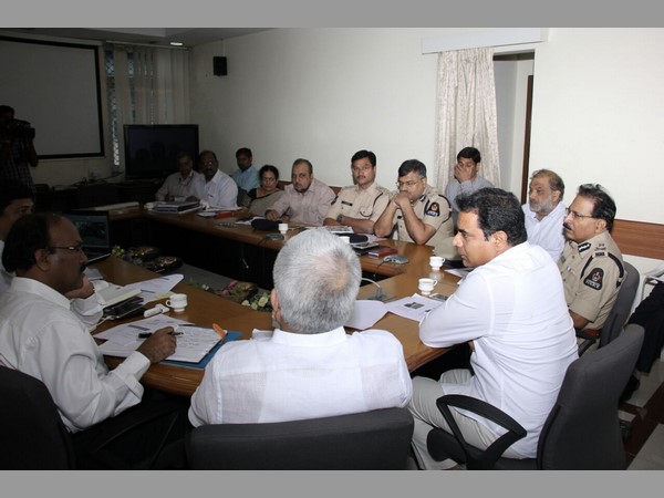 కెటిఆర్ సమీక్ష