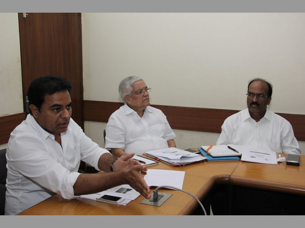 కెటిఆర్ సమీక్ష 