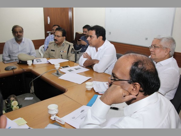 కెటిఆర్ సమీక్ష