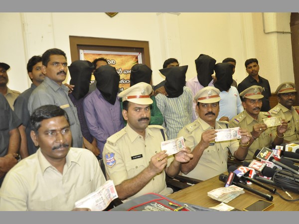 దోపిడీ ముఠా అరెస్ట్