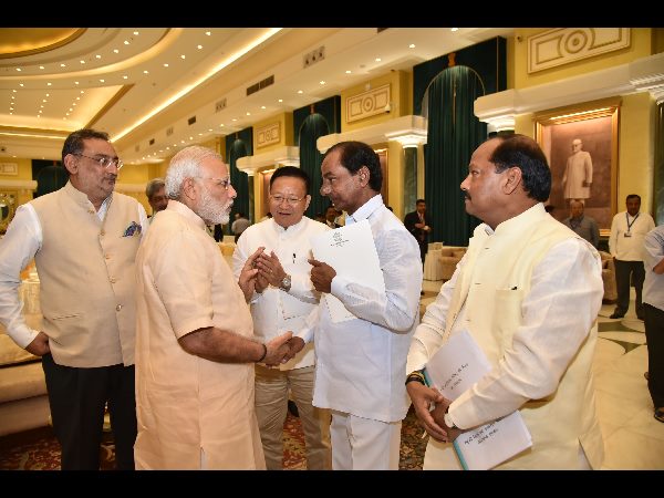 మోడీతో కెసిఆర్