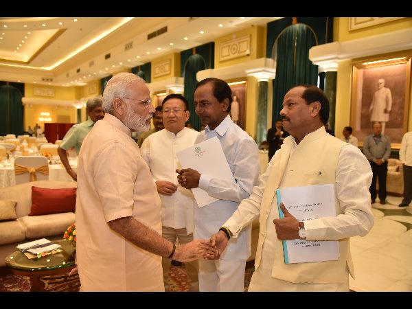 మోడీతో కెసిఆర్