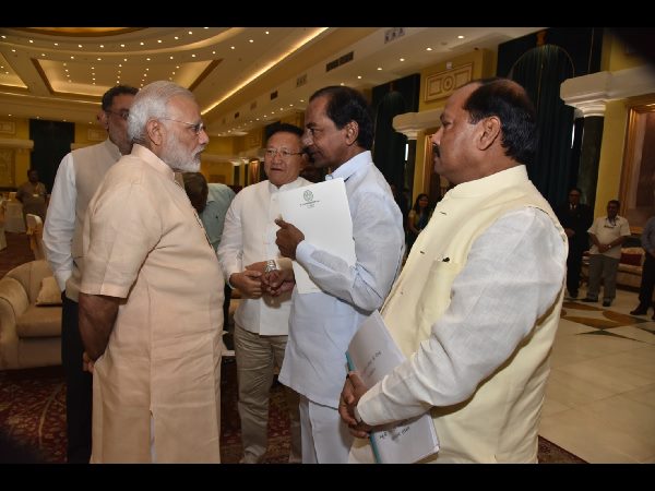 మోడీతో కెసిఆర్