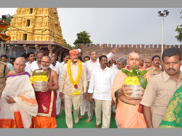 కృష్ణా పుష్కరాలపై సమీక్ష