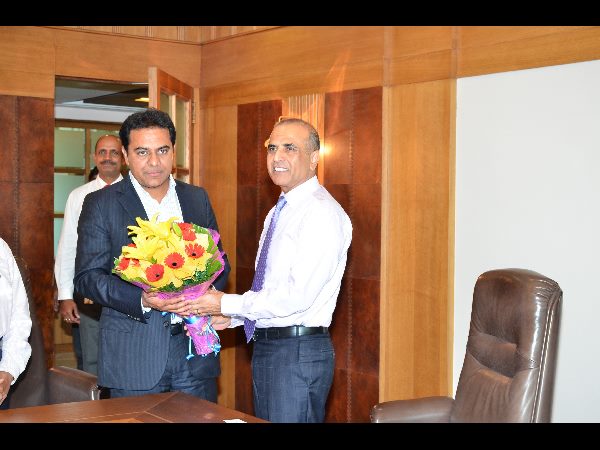 సునీల్ భారతీ మిట్టల్‌తో కెటిఆర్