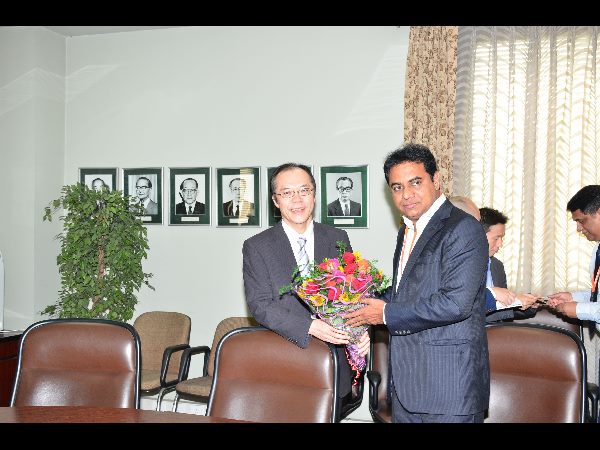 జపాన్ రాయబారితో కెటిఆర్