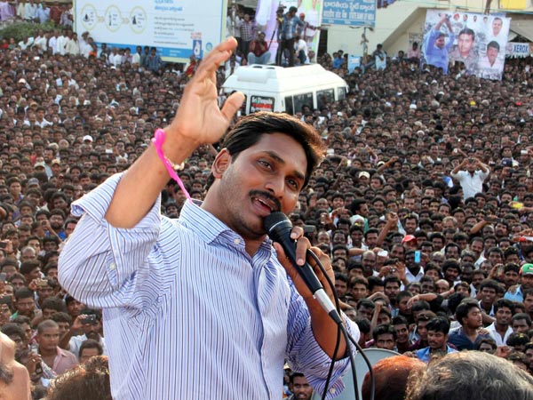 పోరులో ముందున్నా...