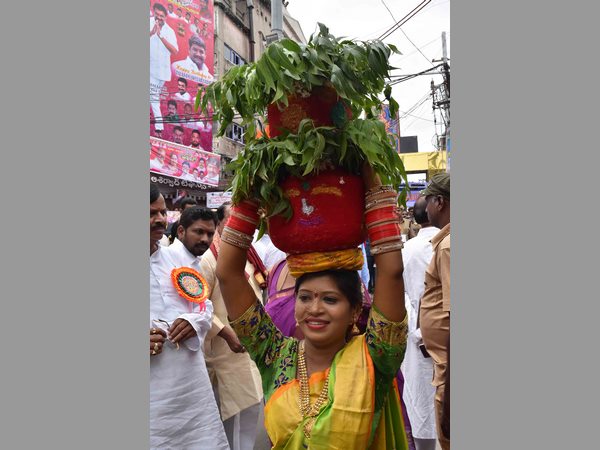 బోనాల వైభవం