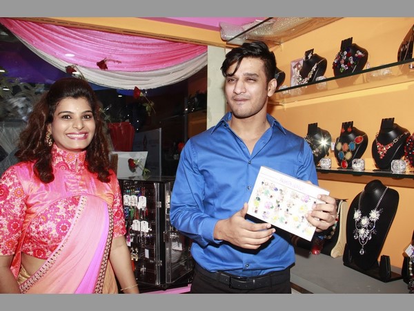 సెలబ్రిటీ మంత్రా : సెలబ్రిటీ మంత్రా :