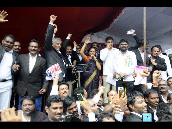 ఢిల్లీ మహా ధర్నా ఢిల్లీ మహా ధర్నా