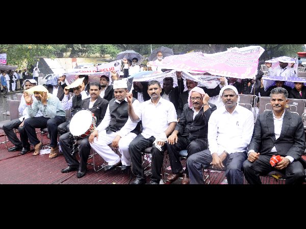 ఢిల్లీ మహా ధర్నా ఢిల్లీ మహా ధర్నా