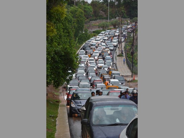 వానొస్తే.. ఇన్ని ఇక్కట్లా ? వానొస్తే.. ఇన్ని ఇక్కట్లా ?