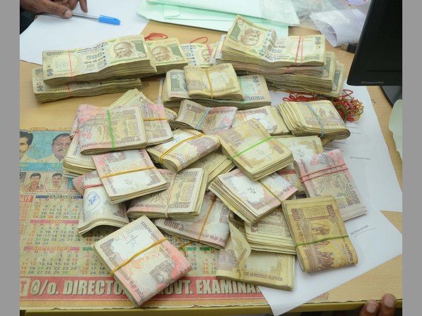 ఏసీబీకి చిక్కిన ఏపీ ఎస్ఎస్‌సీ బోర్డు డైరెక్టర్ ప్రసన్న కుమార్