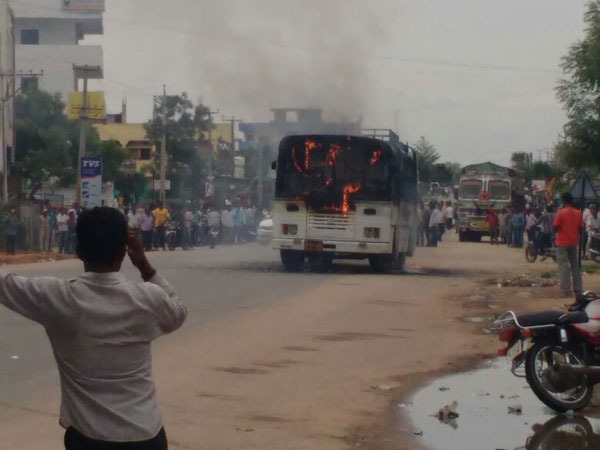 Demand for Janagama disticts, Will new districts issue irks KCR?