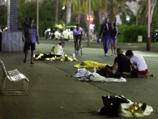 France: 80 killed after truck rams into crowd in Nice; attacker shot dead France: 80 killed after truck rams into crowd in Nice; attacker shot dead