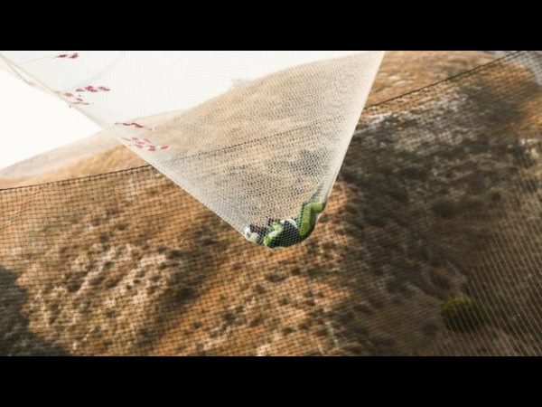 పారాచూట్ లేకుండా 25వేల ఎత్తు నుంచి దూకేశాడు 