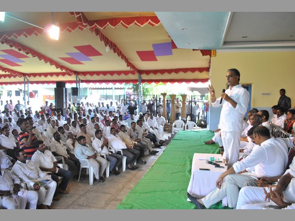 మోడీ రాక కోసం ఏర్పాట్లు