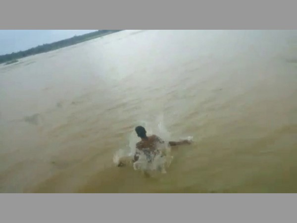 చెరువులో దూకి మృతి