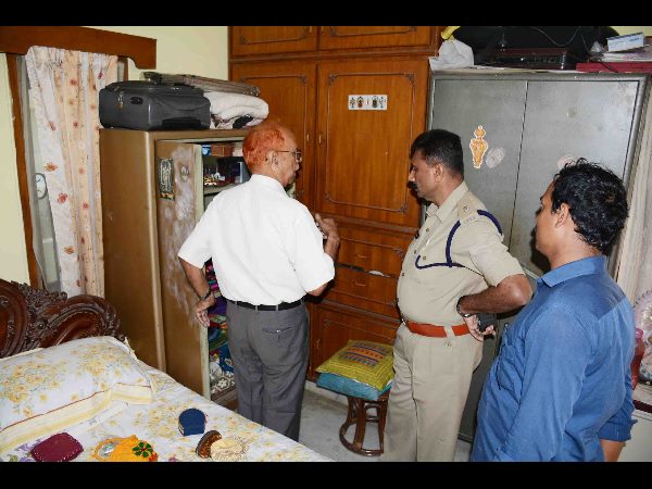 విశ్రాంత ఉద్యోగి 
