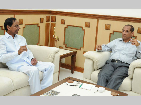 రాజ్‌‌భవన్‌లో సుప్రీం సీజేఐతో కేసీఆర్ భేటీ