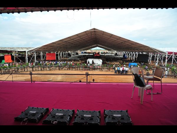 ప్రధాని పర్యటన ప్రధాని పర్యటన