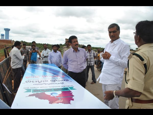 ప్రధాని పర్యటన ప్రధాని పర్యటన