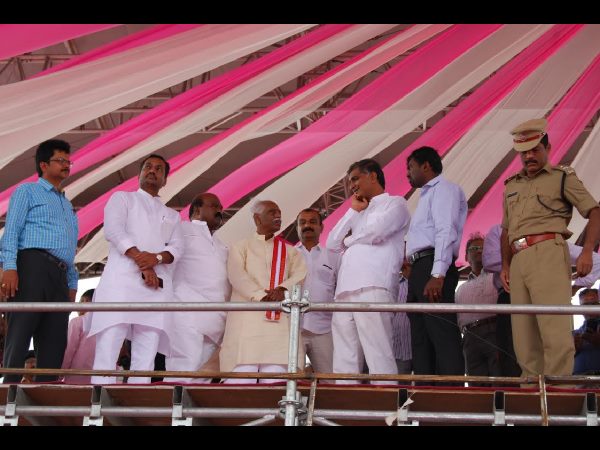 ప్రధాని పర్యటన ప్రధాని పర్యటన